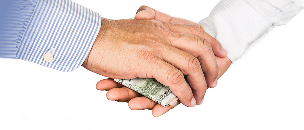 Bir “hekimden”, bir “hemşireden” canavar yaratan sağlık sistemimiz